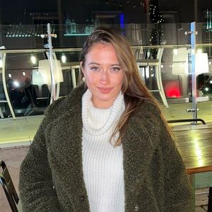 Meet your Posher, Justine